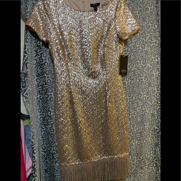!Aidan Mattox champagne sequin sheath with fringe - Picture 6 of 8